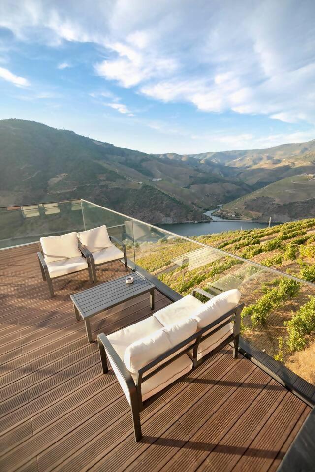 Quinta Vale De Lobos Bed & Breakfast Folgosa  ภายนอก รูปภาพ